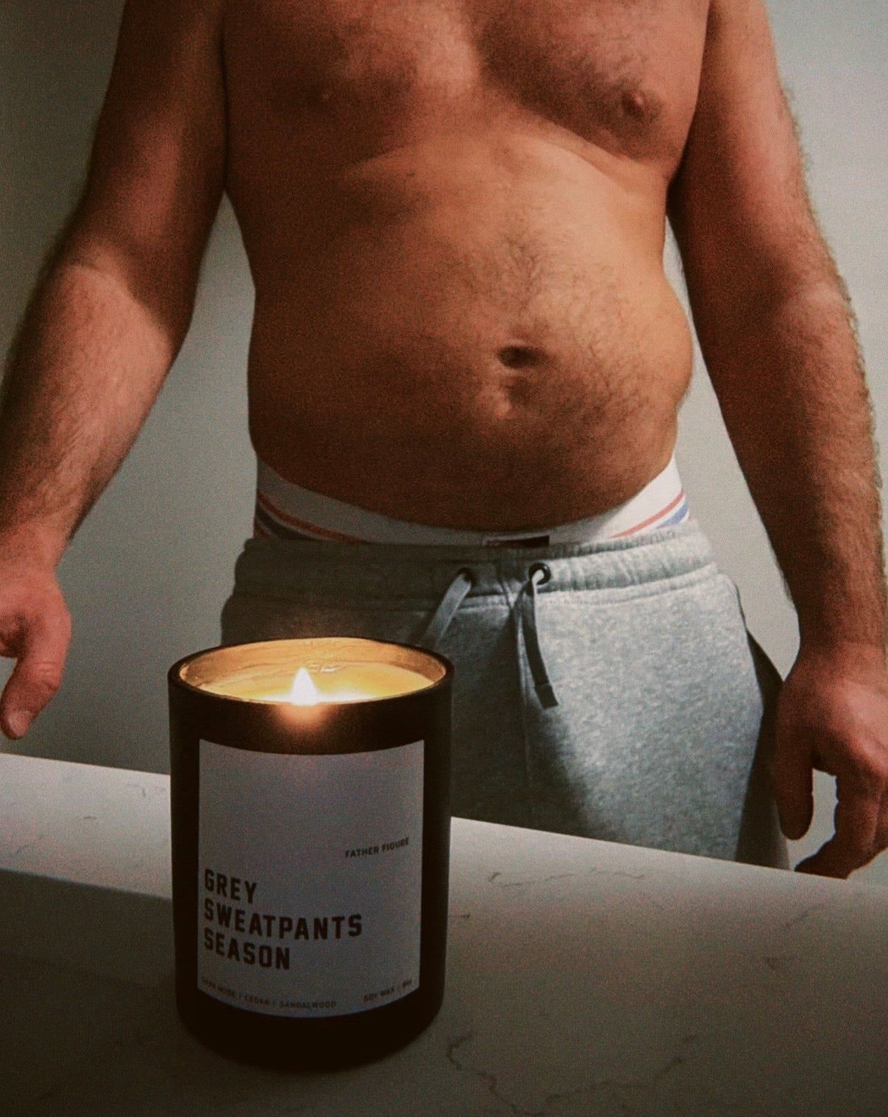 GREY SWEATPANTS SEASON | CANDLE