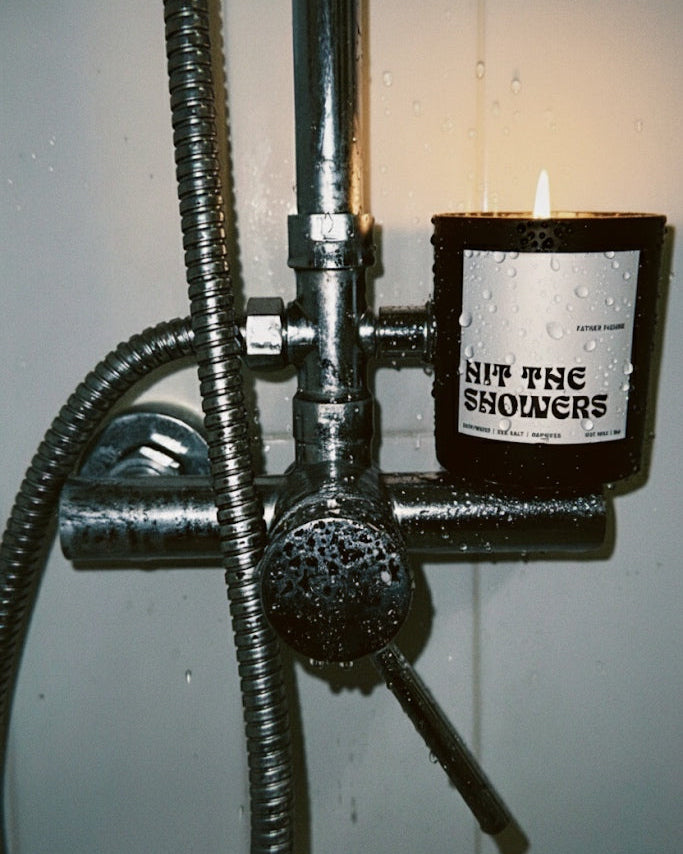 HIT THE SHOWERS | CANDLE